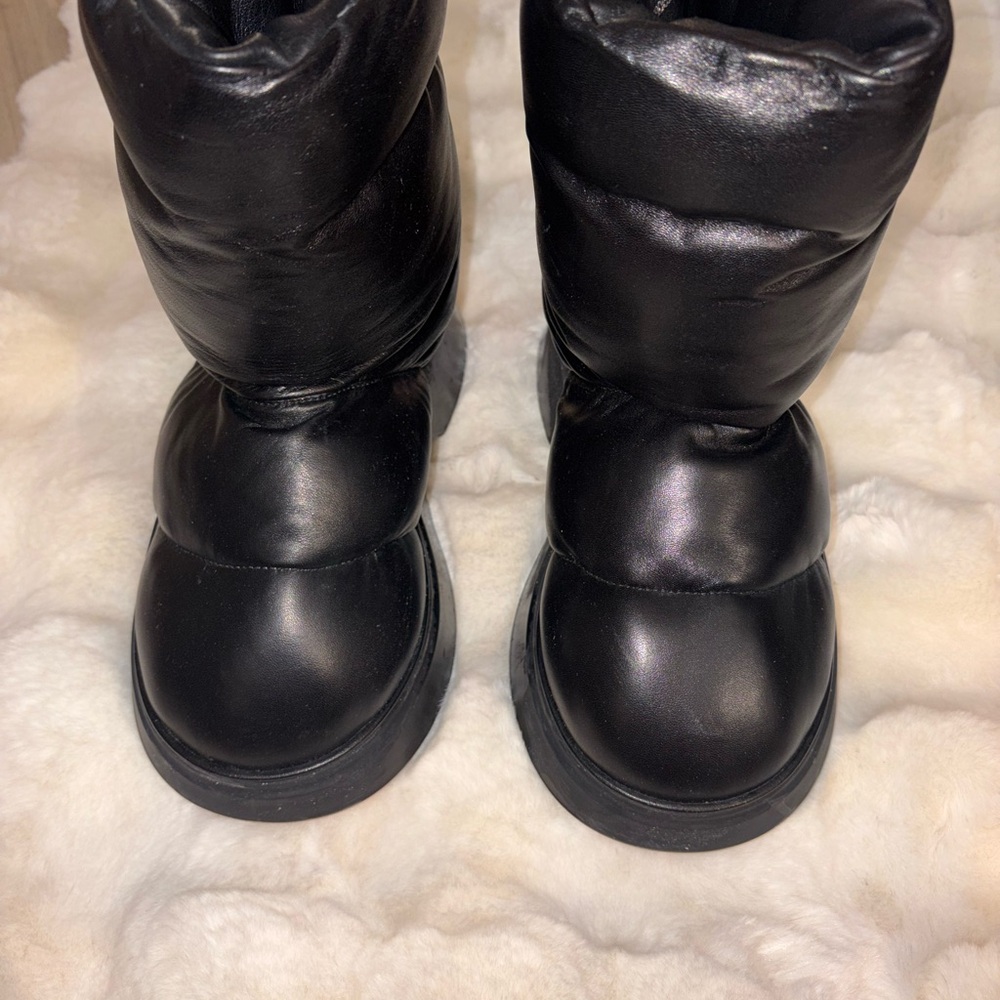 Loewe lamb skin leather black puffer boot